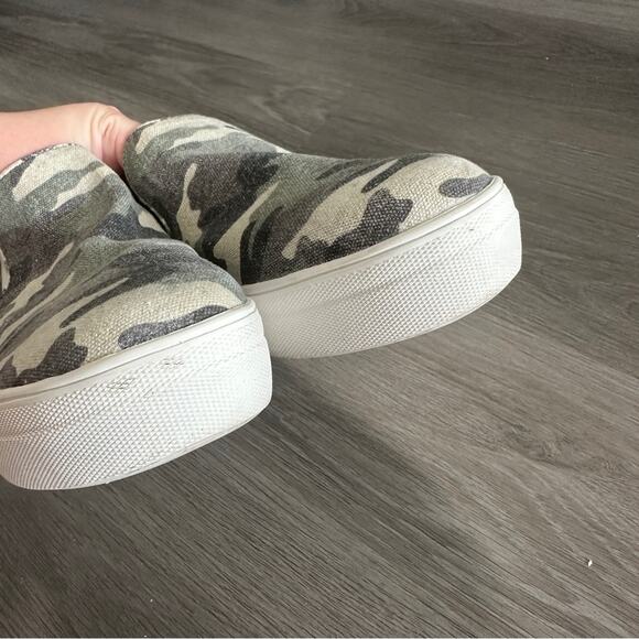Steve Madden Gill Green Camo Slip On Platform‎ Sneakers Size 9.5 - Picture 5 of 11